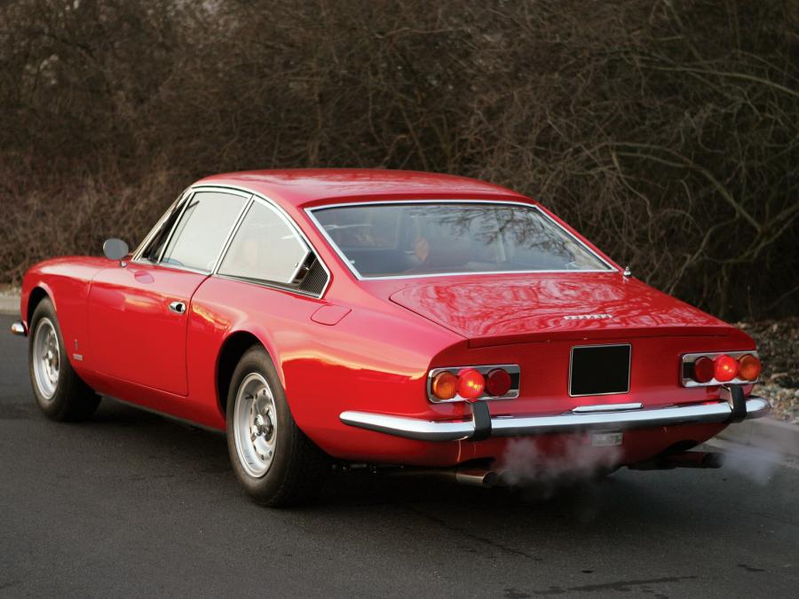  Ferrari 365 GT 2+2 1968 года  (фото 3 из 62)